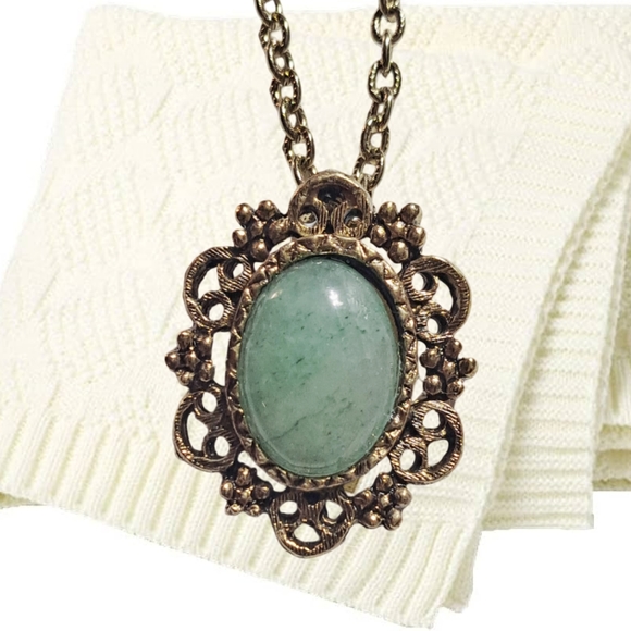 Jewelry - .Genuine Stone Pendant with Gold Tone Necklace